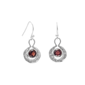 Oxidized Round Hammered Earrings With Garnet