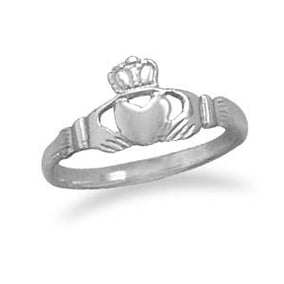 Small Claddagh Ring