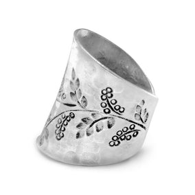 Oxidized Vine Design Ring
