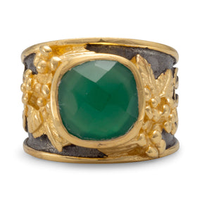 Ornate Two Tone Green Onyx Ring